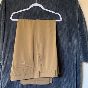 Van Heusen Men's Tan Dress Pants